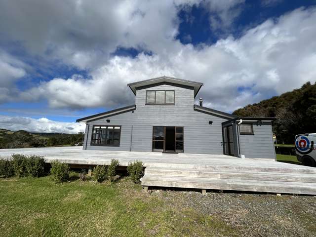Stunning 4 bedrooms, 3 bathrooms