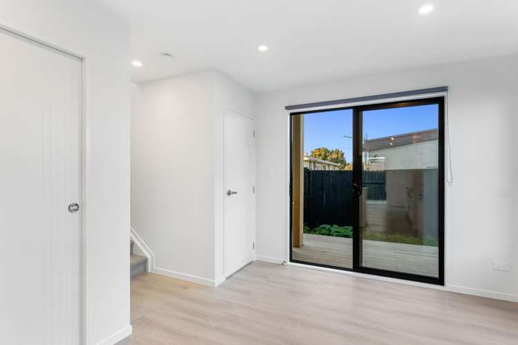 27E Von Sturmer Street Mangere East_12