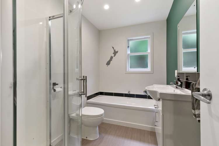 38 Lyndhurst Road Tawa_11