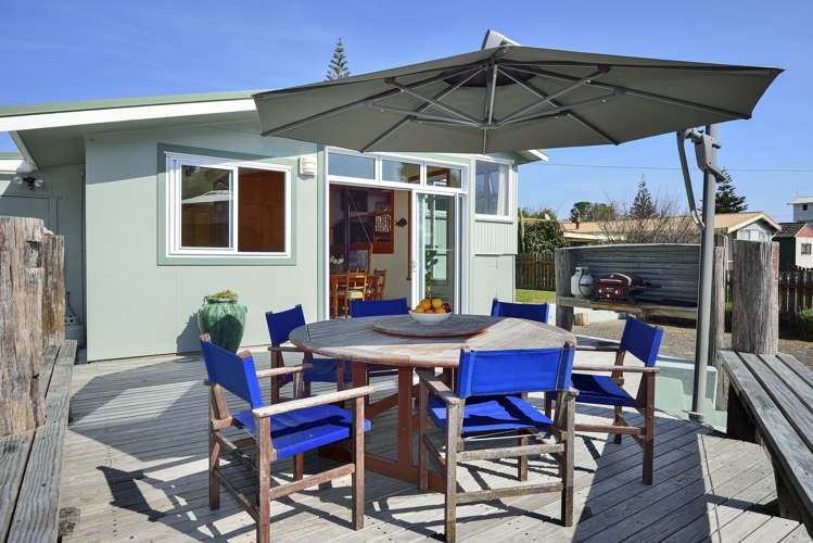 10 Kuku Avenue Mahia_2