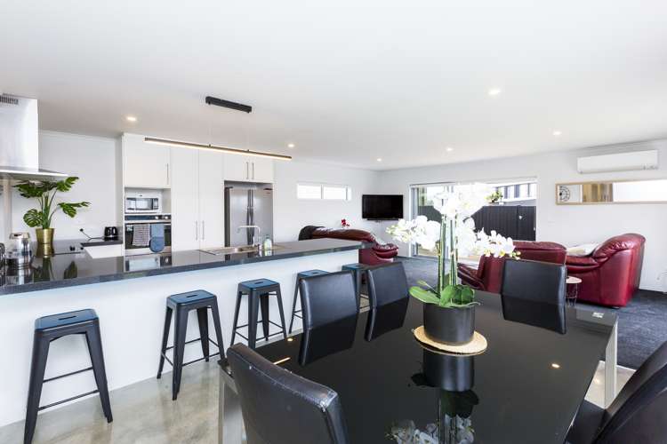 14 Passchendaele Grove Trentham_5