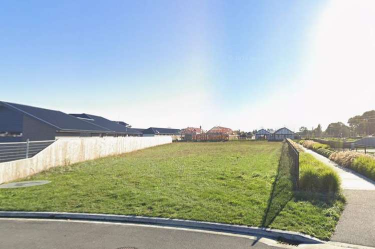 56 Candlesticks Cres Lincoln_1