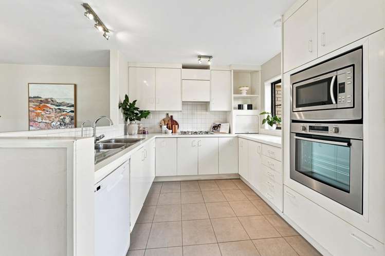 3/23 Clonbern Road Remuera_11
