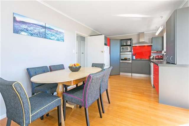 5 Cooneys Drive Matua_2