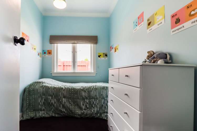 73 Owen Street Belmont_9