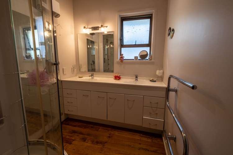 436 State Highway 10 Cable Bay_10