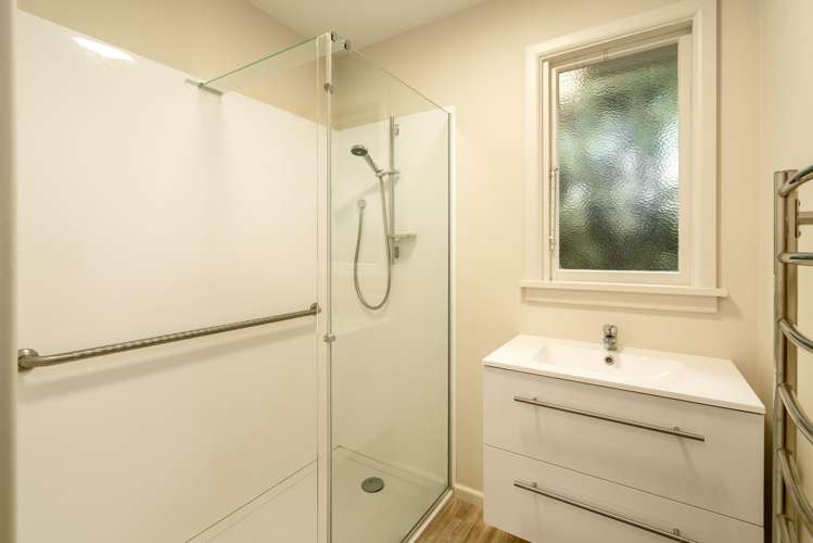 81 Blighs Road Bryndwr_10
