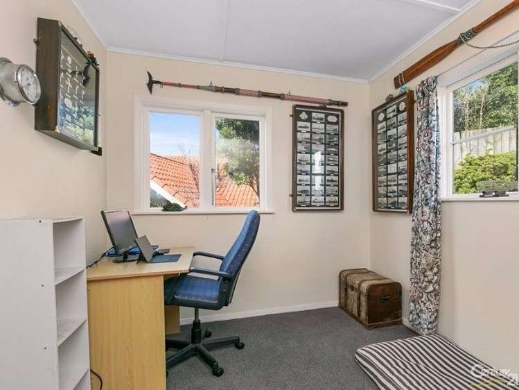 8 Bowes Crescent Strathmore Park_14