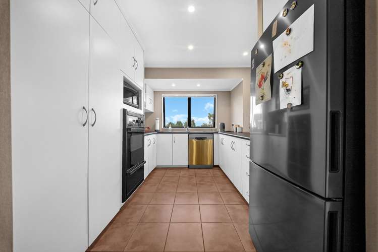 77 Botany Road Botany Downs_9