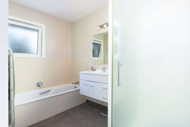 12a Mersey Place New Windsor_15