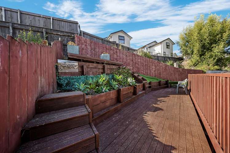 42 Arrowsmith Drive Flat Bush_14