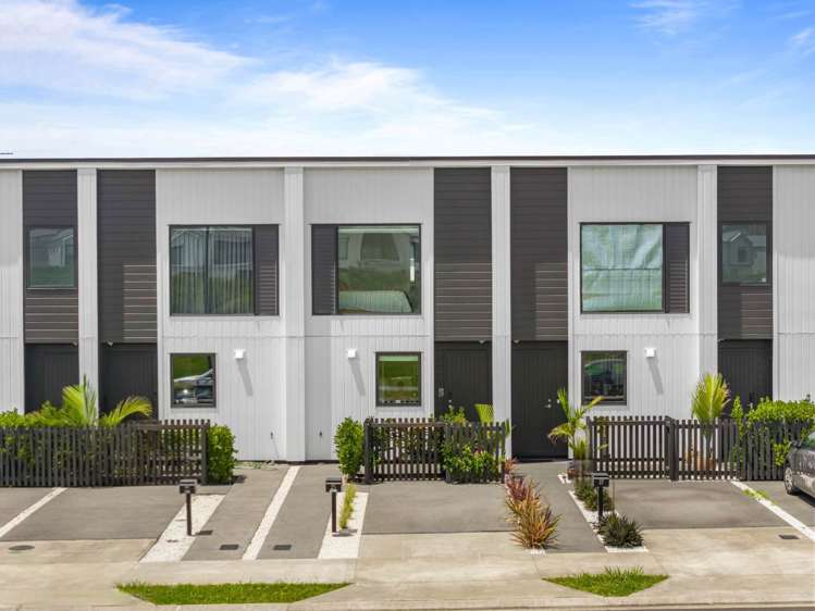 25 Koura Drive Red Beach_19