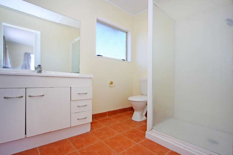 3 York Road Papatoetoe_10