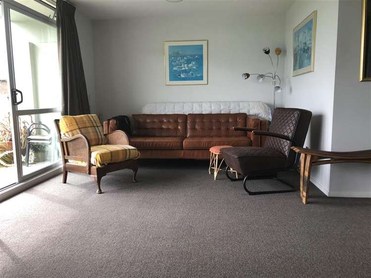 2/300 Lake Terrace Taupo_4