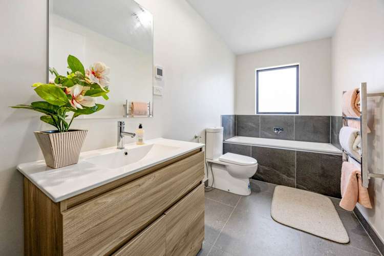 6 Te Rorea Lane Mt Roskill_14