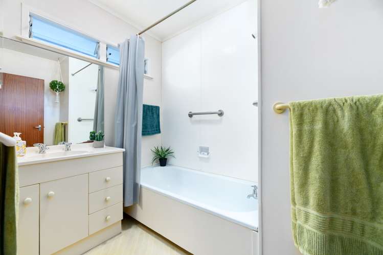 15 Abel Tasman Avenue Henderson_14