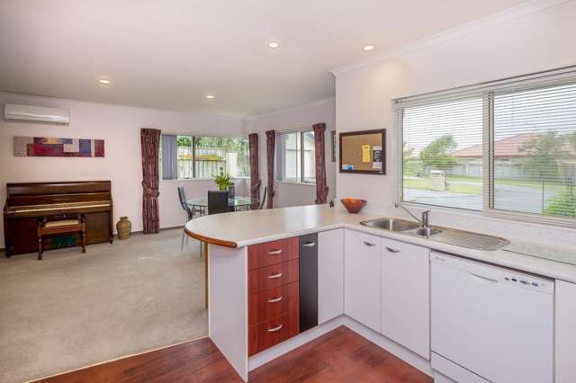 78 Guildford Drive Paraparaumu_1