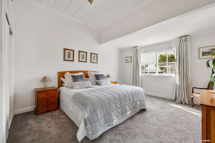50 Main Highway Ellerslie_18