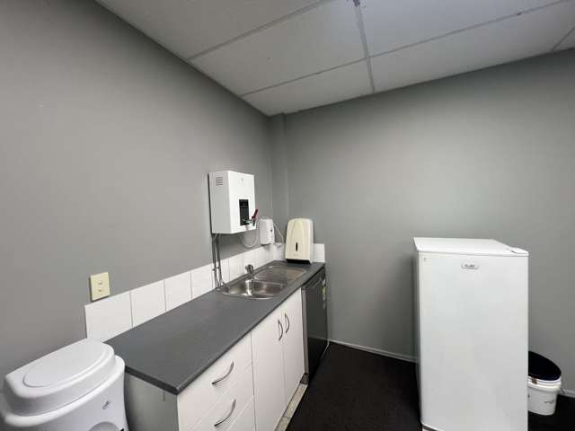 Level 1/2 Freight Place Mangere_3