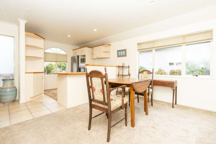 24/16 Rototuna Road Flagstaff_13