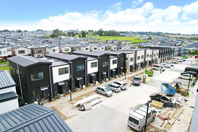 27 Kiato Lane Flat Bush_21