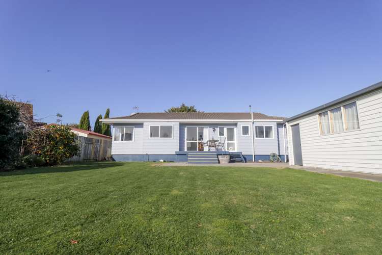 4 Emmerdale Mews Highbury_13