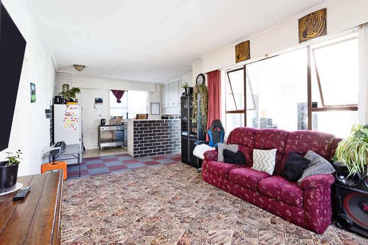 418 North Road Waikiwi_3