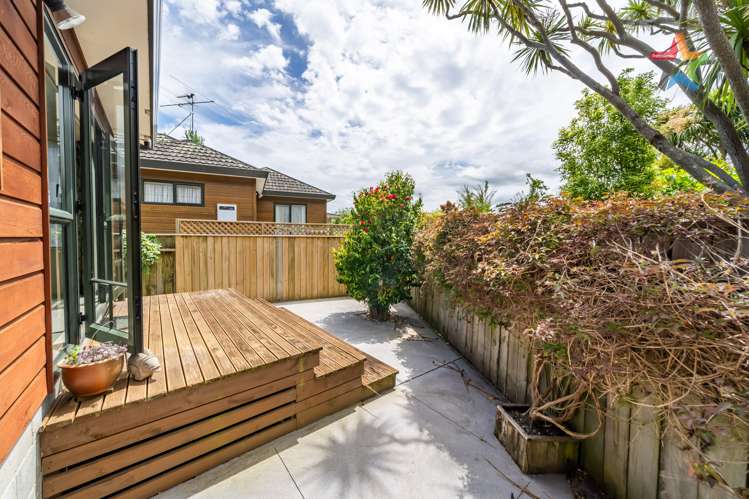 2/20 Mawson Street Waiwhetu_9