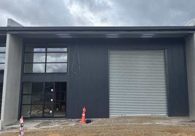 Brand new workshop/warehouse