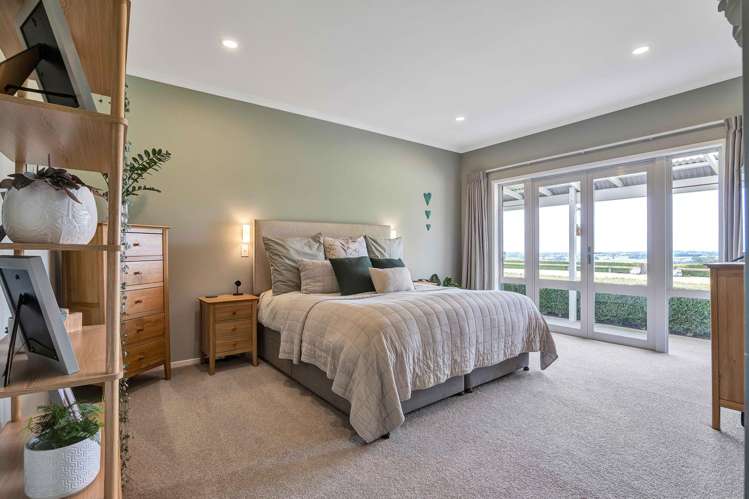 82 Clearview Road Lepperton_17