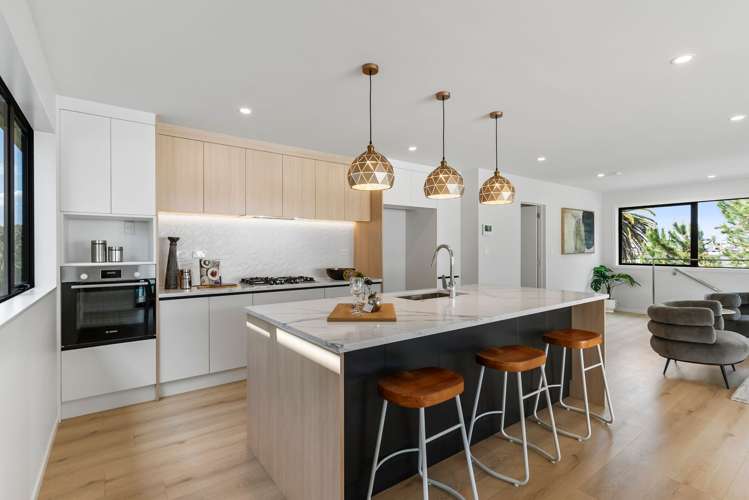 37 Pinecrest Drive Gulf Harbour_3