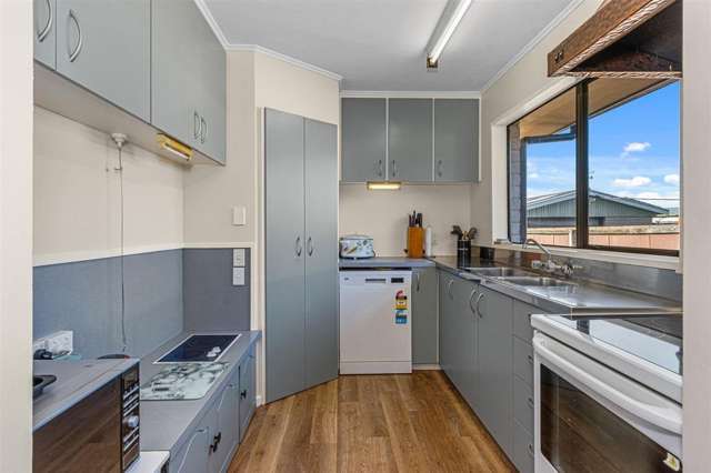 23 Oriana Crescent Hornby_1