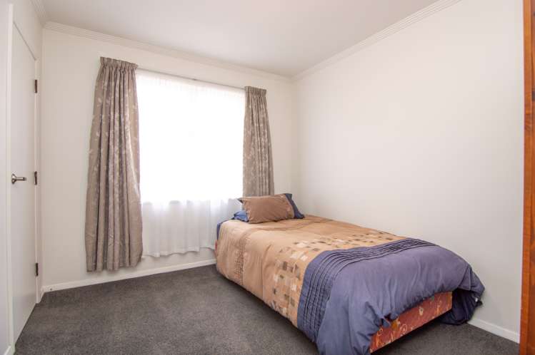 5 Sefton Avenue Highbury_12