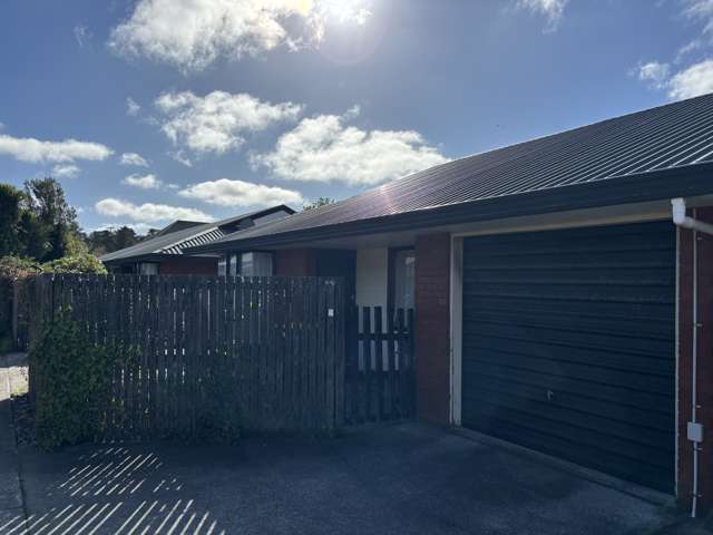 2/8 Dallas Street, Riccarton