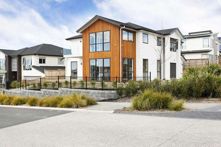 6 Greenlink Rise Long Bay_0