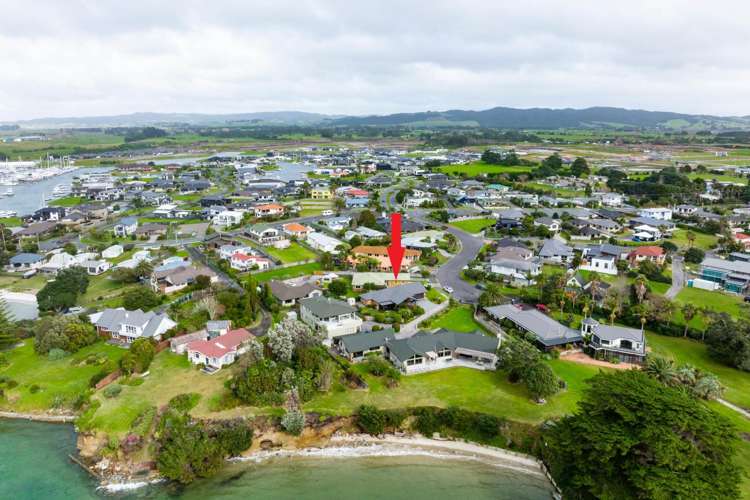 22 Paradise Point Place One Tree Point_3