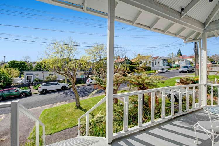 39 Roslyn Terrace Stanley Point_16