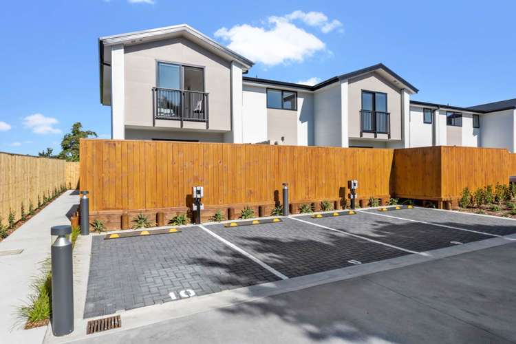 10/137 Tirimoana Road Te Atatu South_18