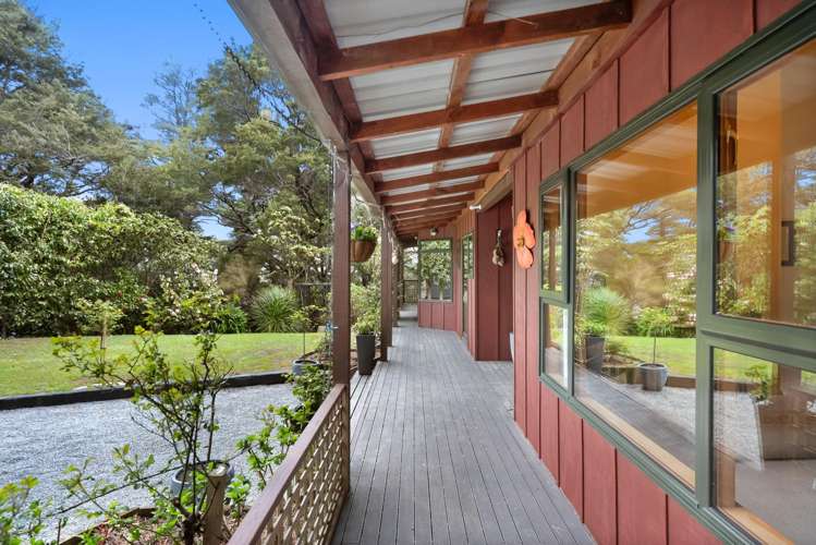 3 Roseveare Grove Te Marua_21