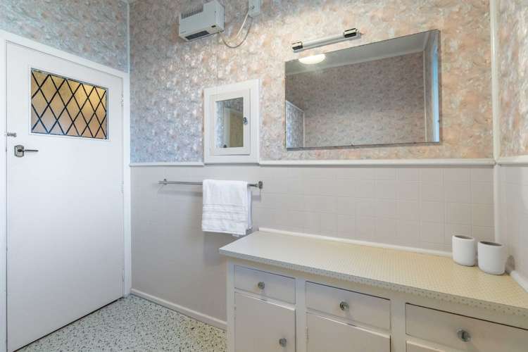 306 Herbert Street Windsor_15