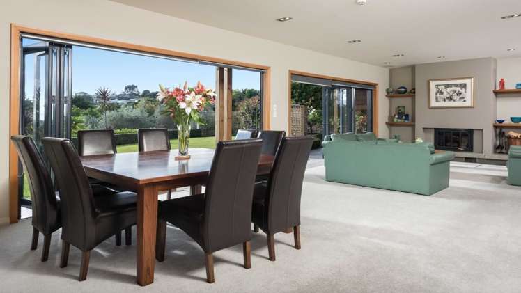 37 Holcombrooke Lane Welcome Bay_12