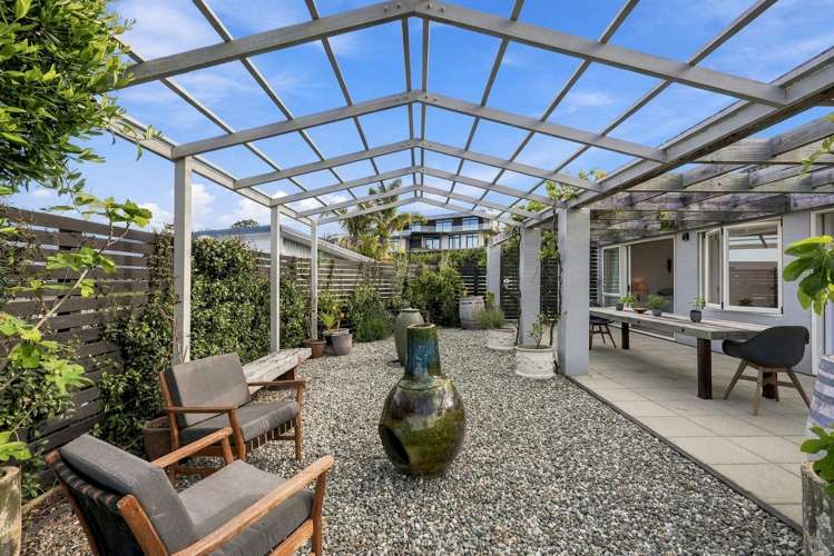 33 Lax Crescent Leigh_49