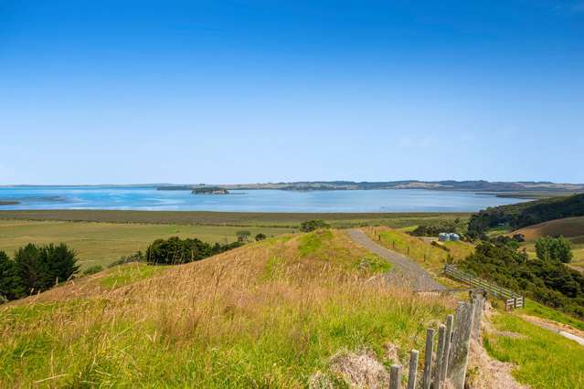 3390C Kaipara Coast Highway Glorit_4