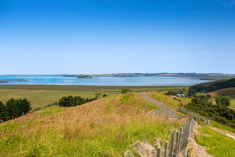 3390C Kaipara Coast Highway Glorit_3
