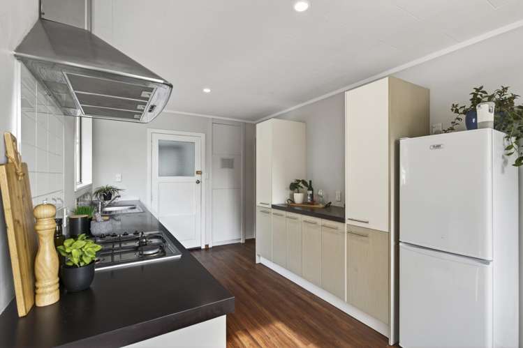 69 Oranga Street Westown_19