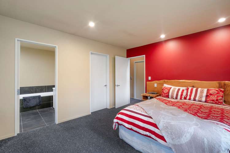 1 Hart Place Lake Coleridge_14