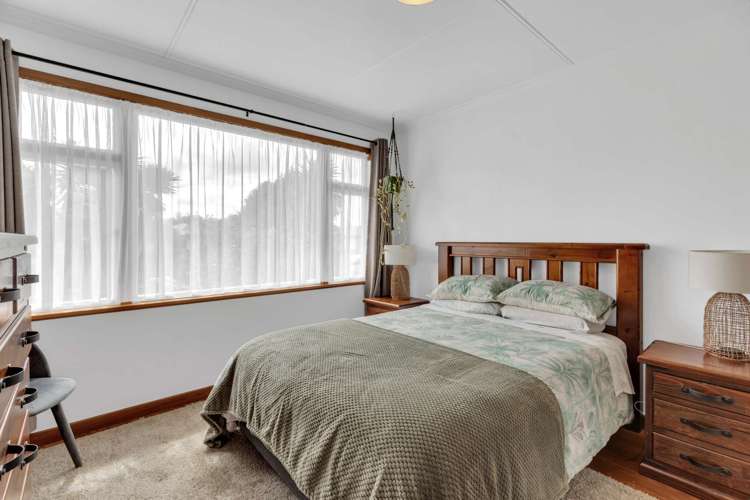 4 Belvedere Crescent Takaro_19