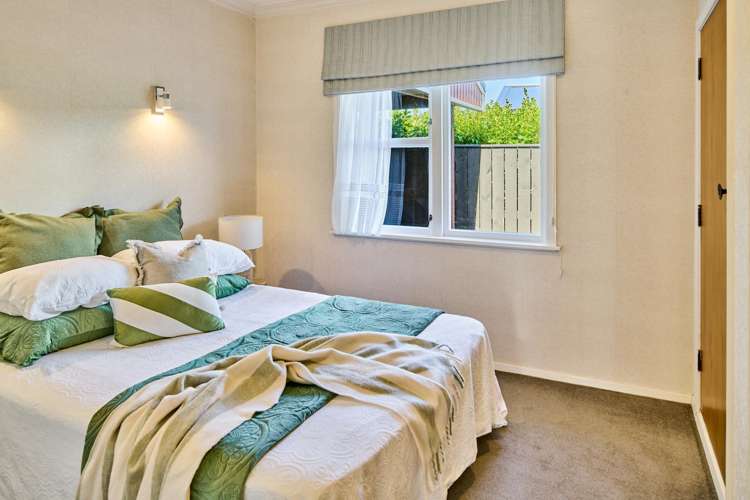 66 Wai-Iti Crescent Woburn_10