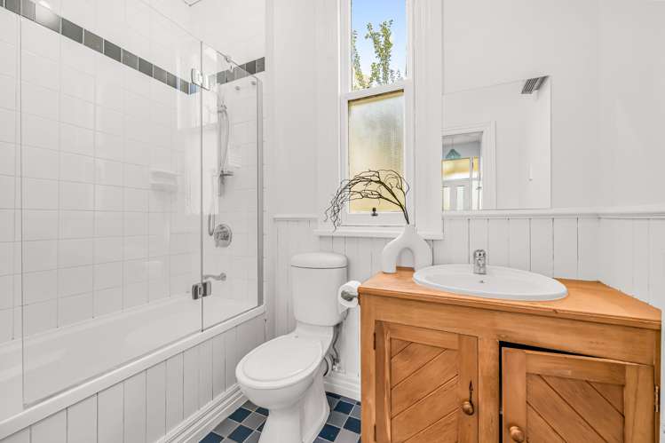 22 Thomson Street Lookout Point_8