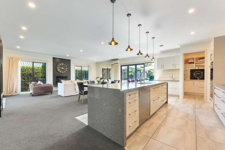 28 Sanderlane Drive_2